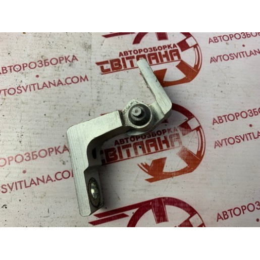 Петля двери передней левой Fiat Doblo 2006- 46837954